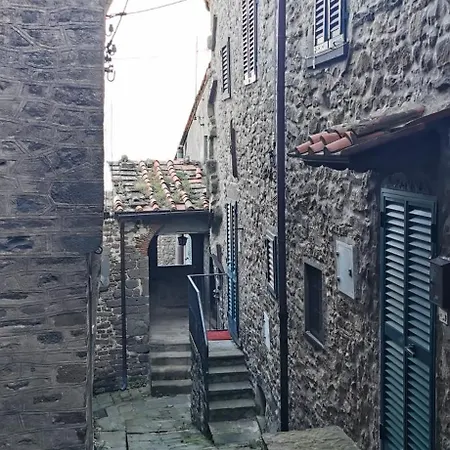 Da Arturo E Maruca Con 2 Vellano