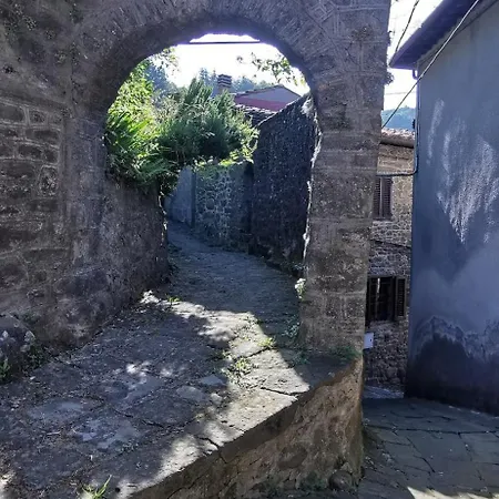 Da Arturo E Maruca Con 2 Vellano
